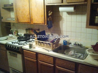 Allston Apartment for rent 1 Bedroom 1 Bath Boston - $1,900 No Fee